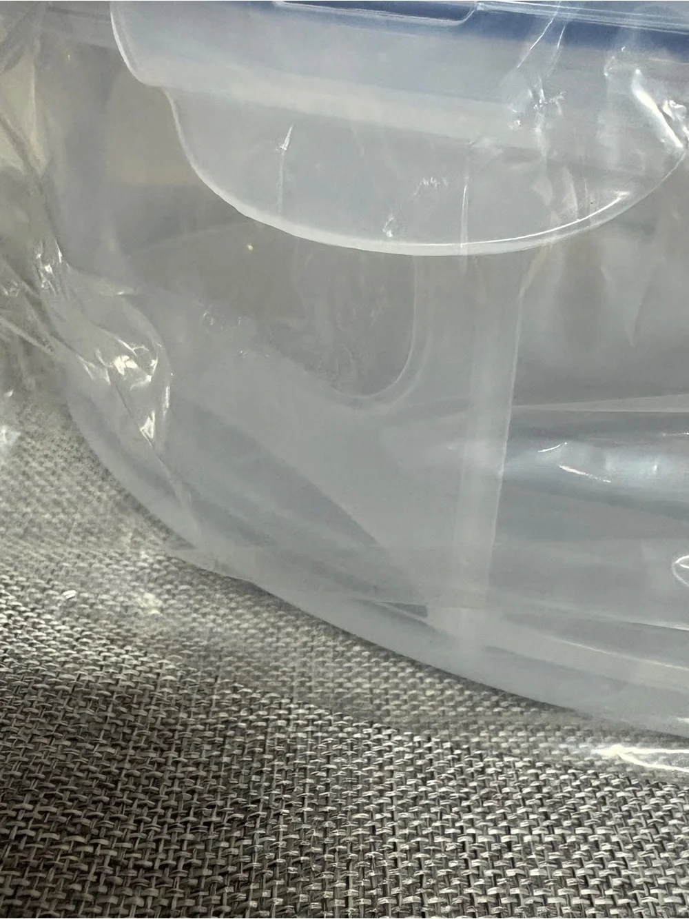 LocknLock Pie Carrier with Handle Round K46681 Clear NEW Lock & Lock